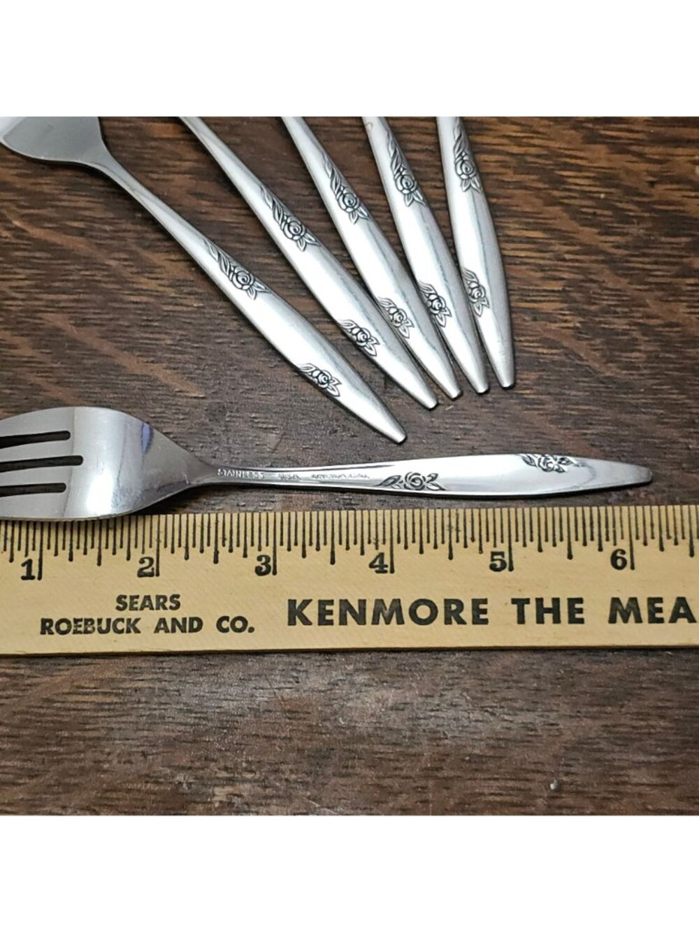 6 Oneida Rose Duet Salad Forks 6" stainless flatware USA vintage decorative - Picture 5 of 7